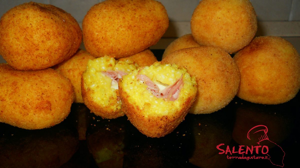 arancini di riso prosciutto e mozzarella